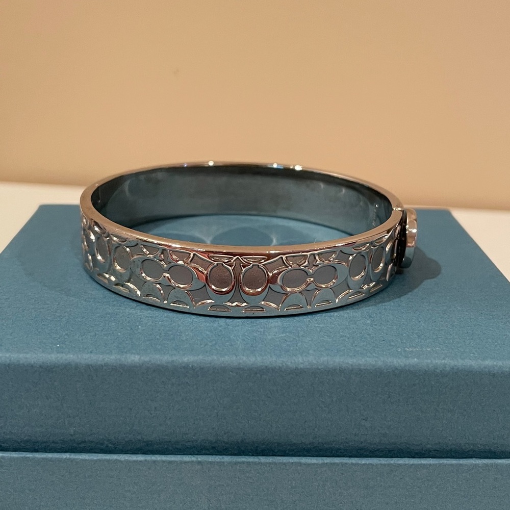 Coach Bracelet - Picture 3 of 4